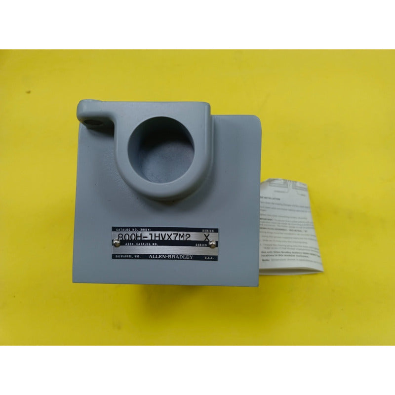 Allen Bradley 800h-1hvx7m2 Ser.x