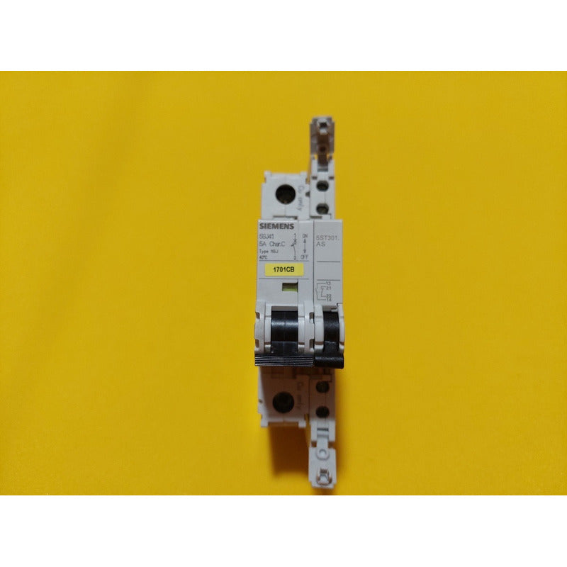 Siemens Interruptor 5sj4111-7hg40 , 5st3010-0hg 5a.