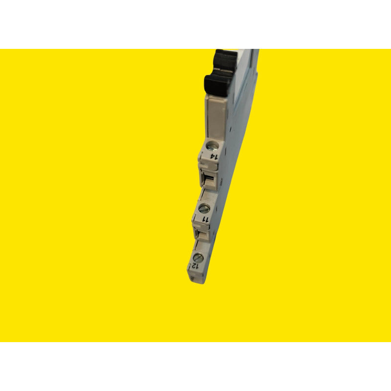 Allen Bradley 700-hlt1z Relay Standard Silver Contacts 7pzs