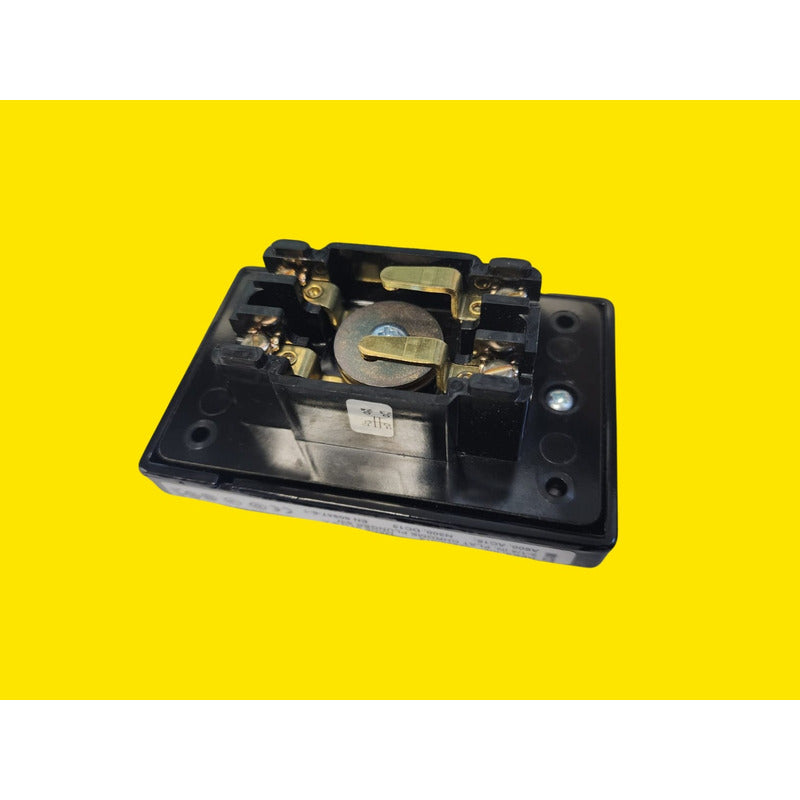Rees 02653-012 Interruptor Pulsador Blanco