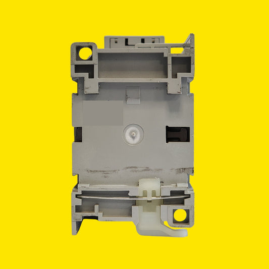 Contactor Allen Bradley 100-c23dj10 23a 3 Polos Ac/dc (8kv)
