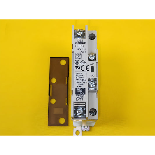 Omron G3pb-225b-vd Relevador Estado Solido 240vac. Usado