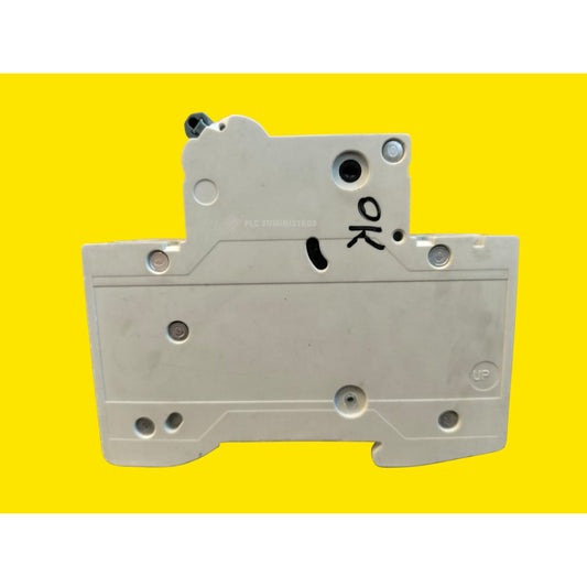 Siemens 5sj6204-7sc Disyy Blanco