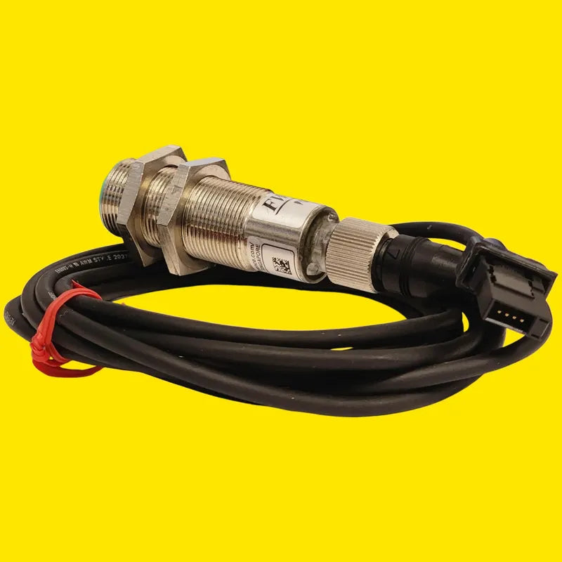 Keyence Fw-h02 Sensor Ultrasónico M18