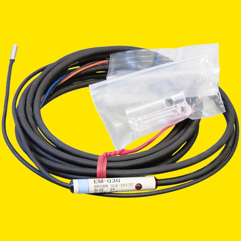 Keyence Em-030 Sensor Inductivo Cilíndrico