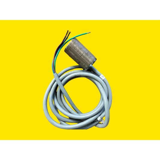 Pepperl+fuchs Nbb10-30gm50-e0-w8 Sensor Inductivo