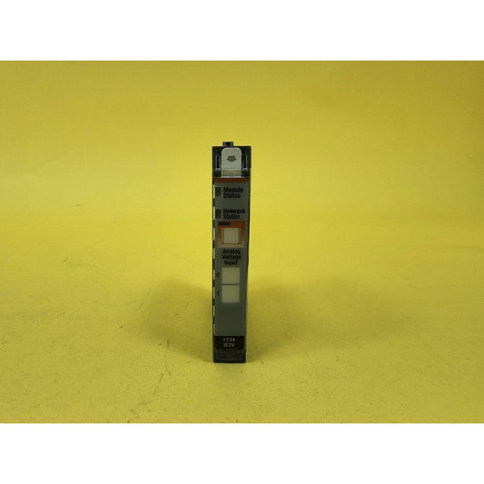 Allen Bradley 1734-ie2v Módulo De Entrada Nuevo Caja Abiert