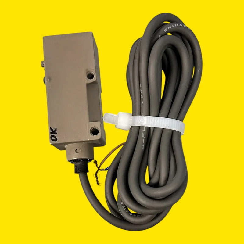 Omron E3s-ct11-d Sensor Óptico Industrial De Barrera 30m