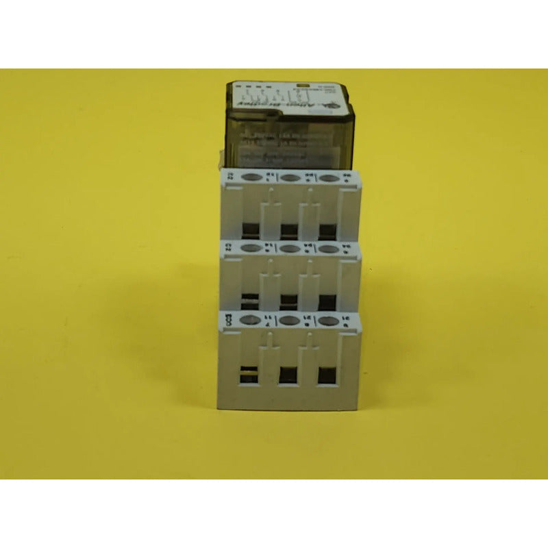 Allen-bradley 700-hb33z24 15a 24vdc Relay W/ 700-hn153.