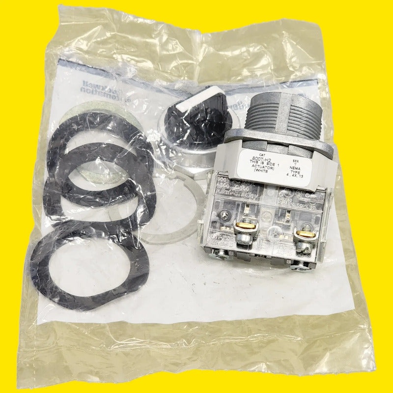 Allen-bradley 800t-h2d1 Selector Mantenido 30 Mm Negro/blanco