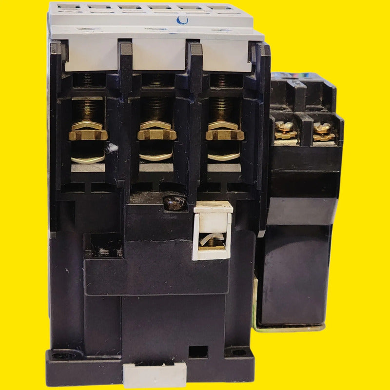 General Electric Cl06a300m + Clxa01 Contactor Trifasico