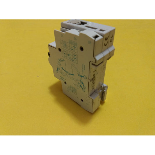 General Electric V07106 V Line C6 Interruptor De Circuito.
