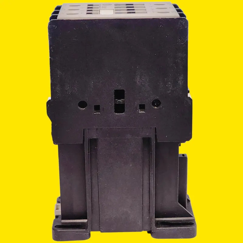 General Electric Cl45d300m Contactor Electrico Trifasico