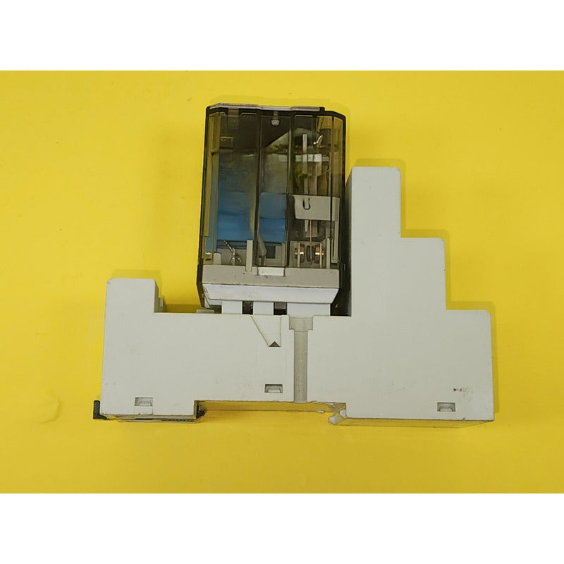 Allen-bradley 700-hb33z24 15a 24vdc Relay W/ 700-hn153.