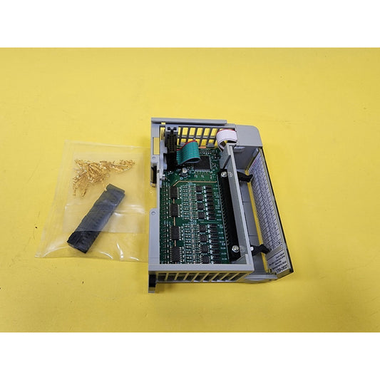 Allen-bradley 1769-ob32t 24vdc Sourcing Output